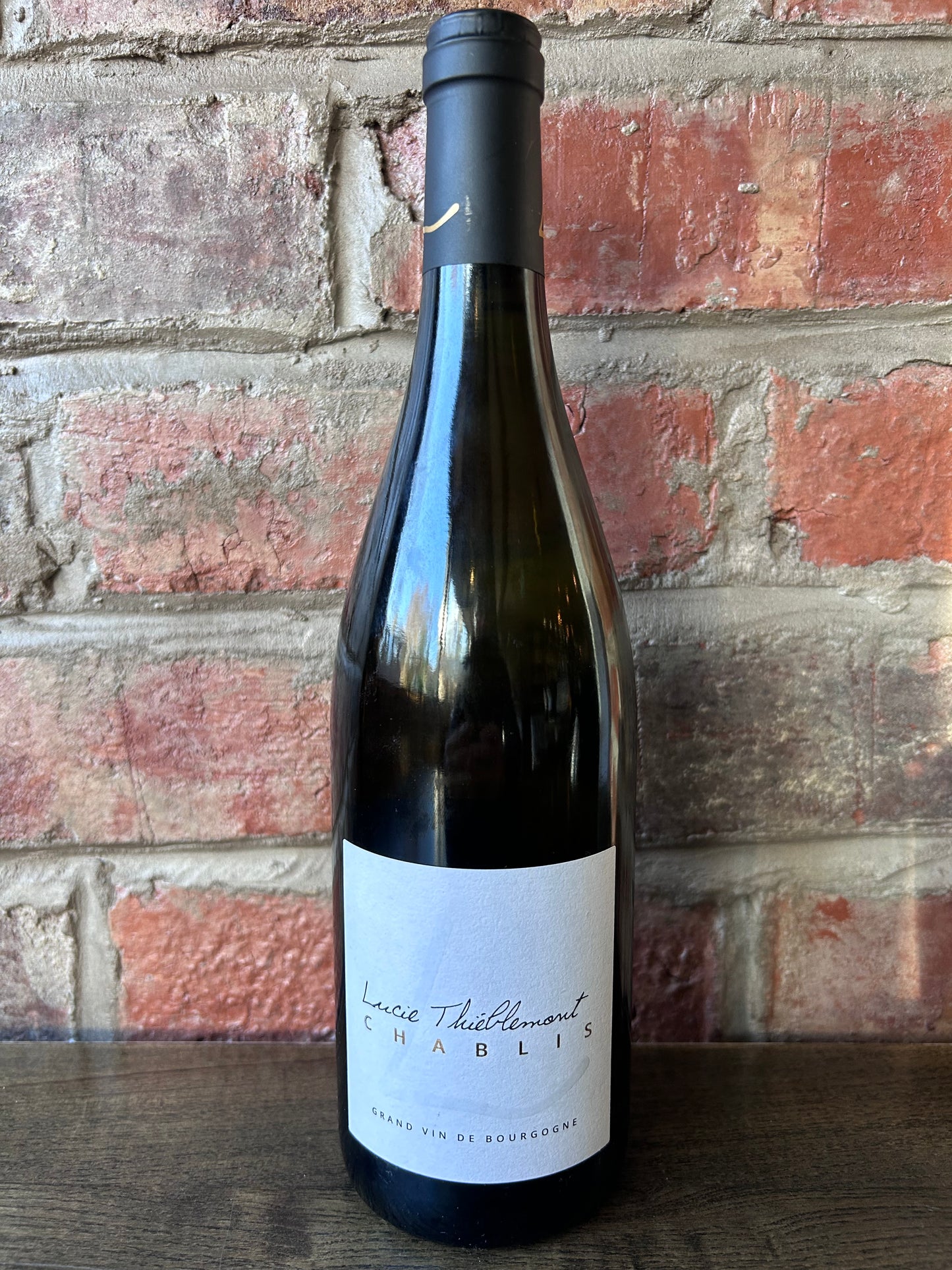 Lucie Thieblemont Chablis Villages (France)