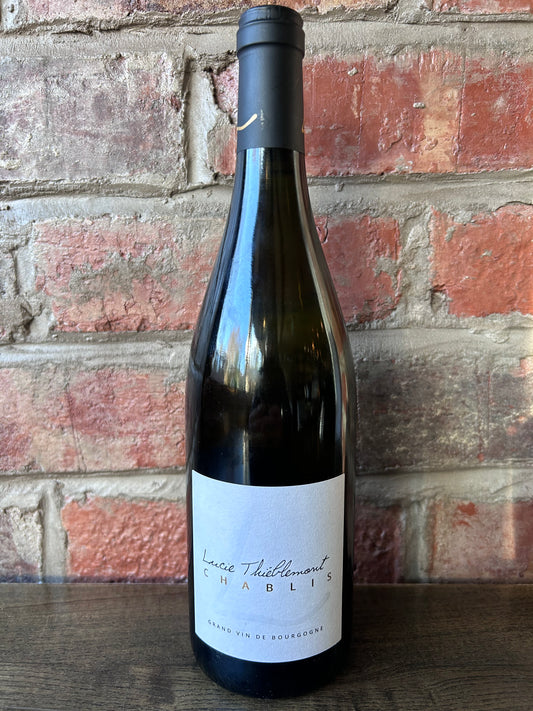 Lucie Thieblemont Chablis Villages (France)